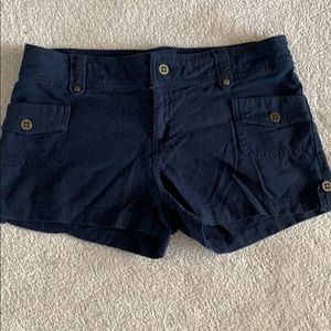 Linen blue shorts